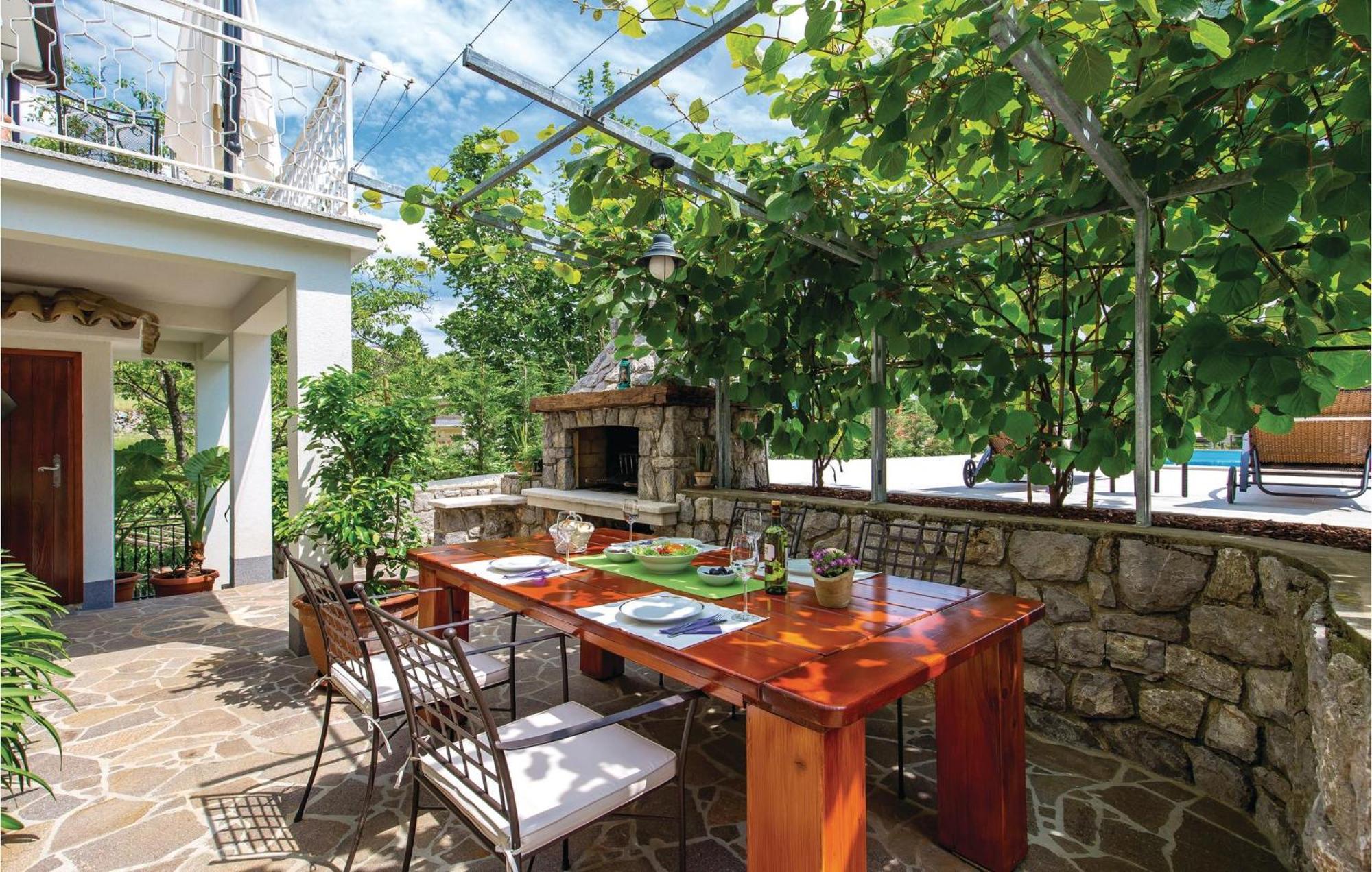 Lovely Home In Matulji With Outdoor Swimming Pool Eksteriør bilde